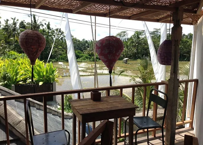 Guest house Kemuning 3*